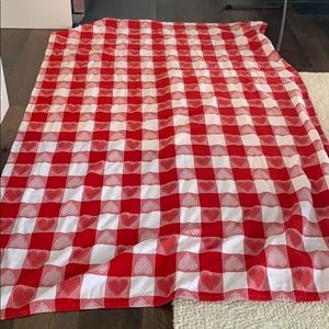 Valentine’s Heart Tablecloth